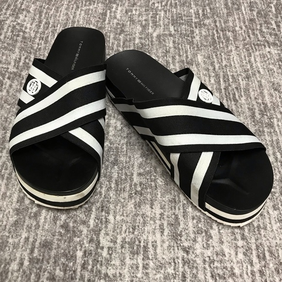 TOMMY HILFIGER Slides - Picture 6 of 7